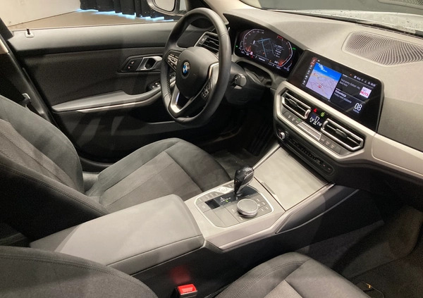 BMW Seria 3 cena 123900 przebieg: 125900, rok produkcji 2020 z Krobia małe 92
